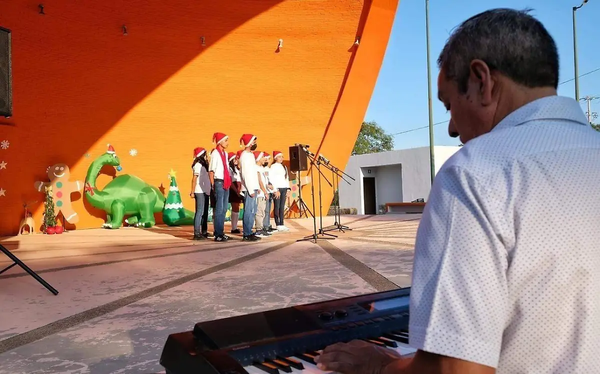 Convocan a secundarias de Tamaulipas a concurso de villancincos 